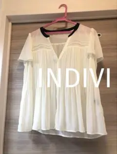 INDIVI インディビ　ブラウス　プリーツ　半袖　ホワイト　SIZE36