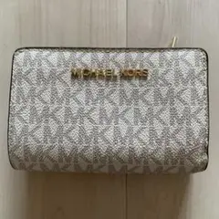 MICHAEL KORS 二つ折り財布 モノグラム柄のサムネイル