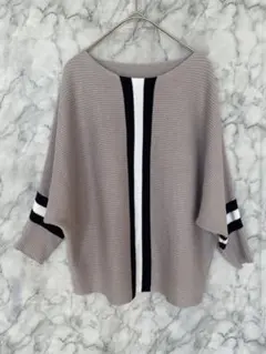 ニットセーターグレージュ　ヤマダヤYAMADAYA グランターブル　ドルマン