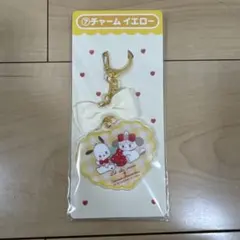 サンリオ ハート型アクリルキーホルダー