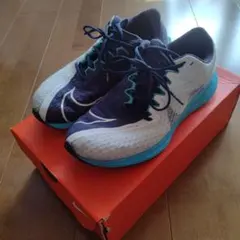 Nike ランニングシューズ ホワイト/ネイビー/ターコイズ