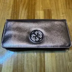 GUESS メタリックピンク 長財布