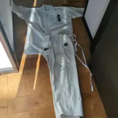 極真会空手道着セット 白アイボリー（１ヶ所記名刺繍有り）２号