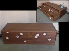 Item thumbnail for item eafaf0e9-3c60-4cbc-95fe-a3d4ba8a5f63