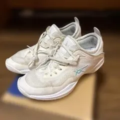 ASICS GLIDE NOVA FF ホワイト バスケットボールシューズのサムネイル