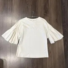 COS ホワイト フレア袖 カットソーのサムネイル