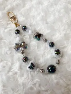 ビーズキーホルダー　黒　スマホストラップ　ハンドメイド