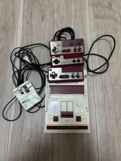 ファミリーコンピュータ本体