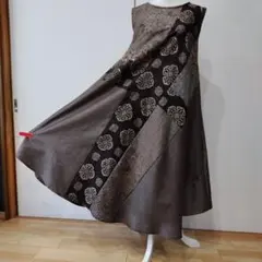 泥染大島紬＋亀甲柄泥染大島紬よりバイアス仕立てワンピース