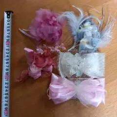 コサージュ 3点　髪飾りリボン 2点