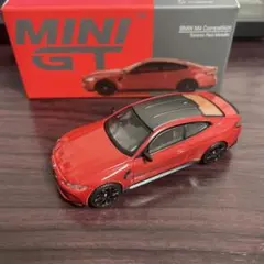 1/64 minigt BMW M4 レッド ミニGT 566のサムネイル
