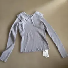 【新品タグ付き】tocco オフショルダーリブニット