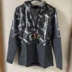 Under Armour フルジップパーカー　メンズM 新品