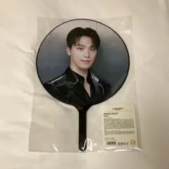 2026年最新】seventeenうちわの人気アイテム - メルカリ