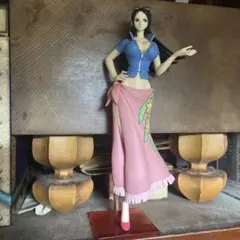 ワンピース ニコロビン　フィギュア