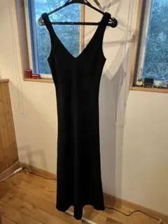 ZARA黒のVネックキャミワンピース