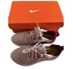 【新品未使用】NIKE ウィメンズ レジェンド リアクト 23.5cm ピンクのサムネイル