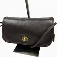 美品 オールドコーチ ショルダーバッグ レザー ダークブラウン ターンロック