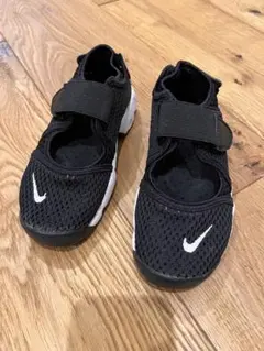 美品　Nike サンダル ブラック 19cm ナイキ リフト　キッズ　エアリフト