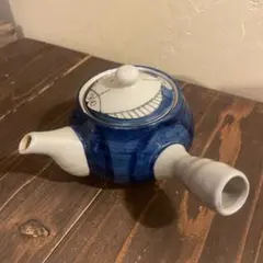 Item thumbnail for item ffa266ac-8bf7-40f6-abf3-50a5a1c9e6df