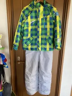 子ども用 スキーウェア　150cm IGNIO 上下セット