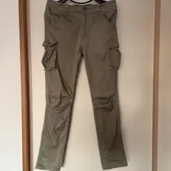 カーゴ風パンツ　グレージュ