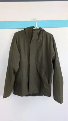 【adidas】マウンテンパーカー オリーブグリーン