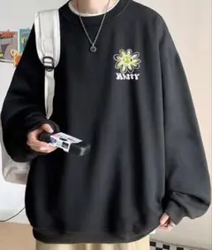 ブラック スウェット 花デザイン