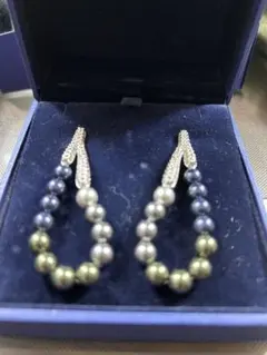 SWAROVSKI　スワロフスキー　ピアス【両耳用】大粒　パール　マルチカラー