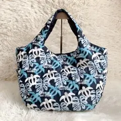 Item thumbnail for item 7bee17d4-275d-4313-a751-2456e01a9504