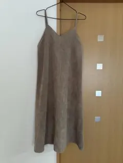 GU コーデュロイワンピース　ベージュ Sサイズ