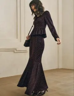 ペプラムトップス フレアスカート　セットアップ