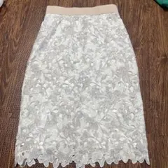 アプワイザーリッシェ　フラワー刺繍レーススカート