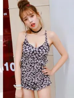 新品未使用 ワンピース 水着 花柄 フリル 体型カバー  レディース