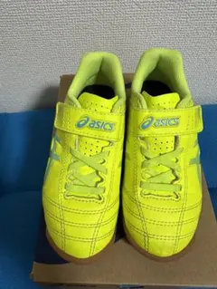 アシックス　キッズ　サッカー　フットサルシューズ