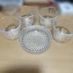 花びら型ガラスボウル5個セット - メルカリ