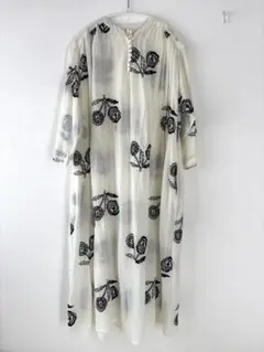 バーンドア　インド綿ナチュラルロングワンピース 花柄　刺繍　ゆったり