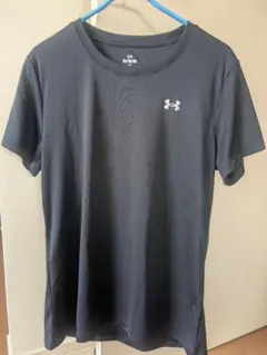 ★美品！Under Armour　アンダーアーマー　 黒 半袖Tシャツ XL★のサムネイル