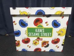 《値下げ中》　KAWS セサミストリート　コンプリートBOXのサムネイル