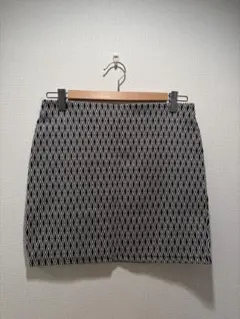 ZARA 幾何学模様 タイトミニスカート S