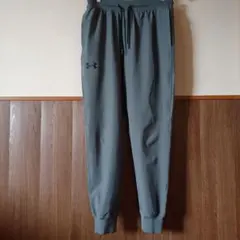 Under Armour グレー ジョガーパンツXL