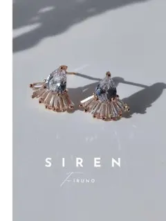 エレガントクリスタルピアス