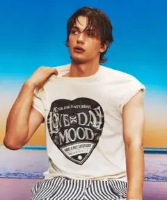 SATUR セター　Tシャツ　ヴィンテージ