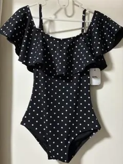新品！GRL 3wayオフショルフリルワンピース水着のサムネイル