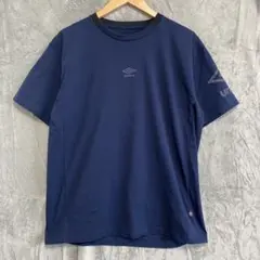 【L975】 umbro ソフトドライTシャツ サイズL ネイビーのサムネイル