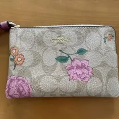 COACH 花柄ポーチ ベージュ/ピンク