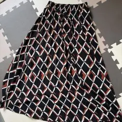 幾何学模様 ロングフレアスカートのサムネイル