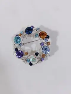 多色クリスタル円形ブローチ