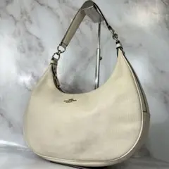 【COACH】ショルダーバッグ　ハーレー　ハーフムーン　アイボリー　ホワイト COACH】ショルダーバッグ ハーレー ハーフムーン アイボリー ホワイト