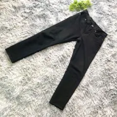 H&M【30/30】ブラック スリムフィット パンツ 脚長見え スタイリッシュ